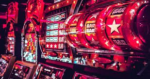 mahkota338 baccarat table lobby with table list, betting limits, and dealer preview